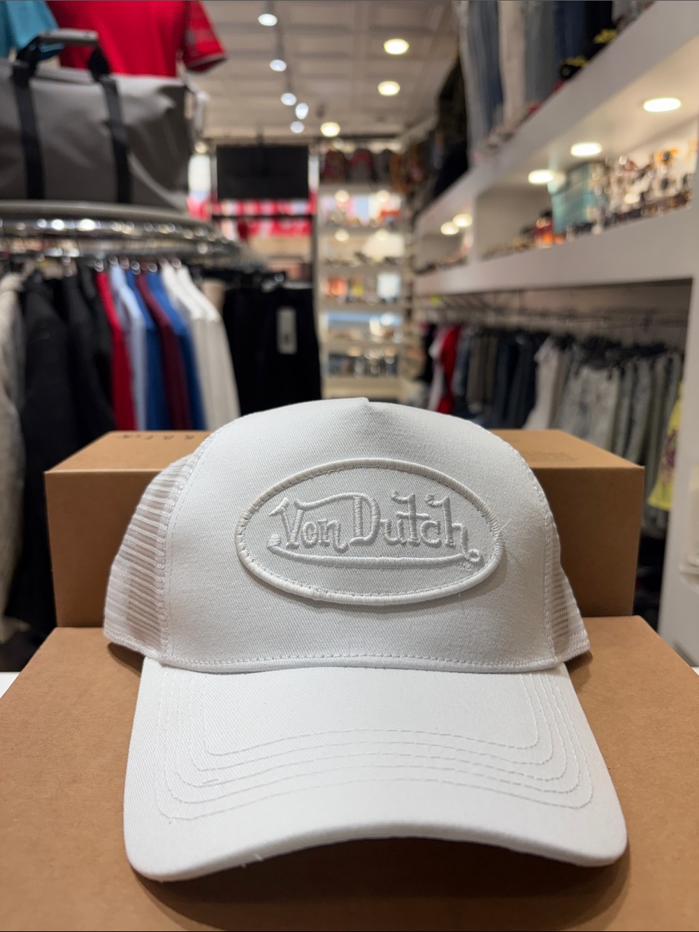 Von Dutch White Logo Mesh Trucker Cap